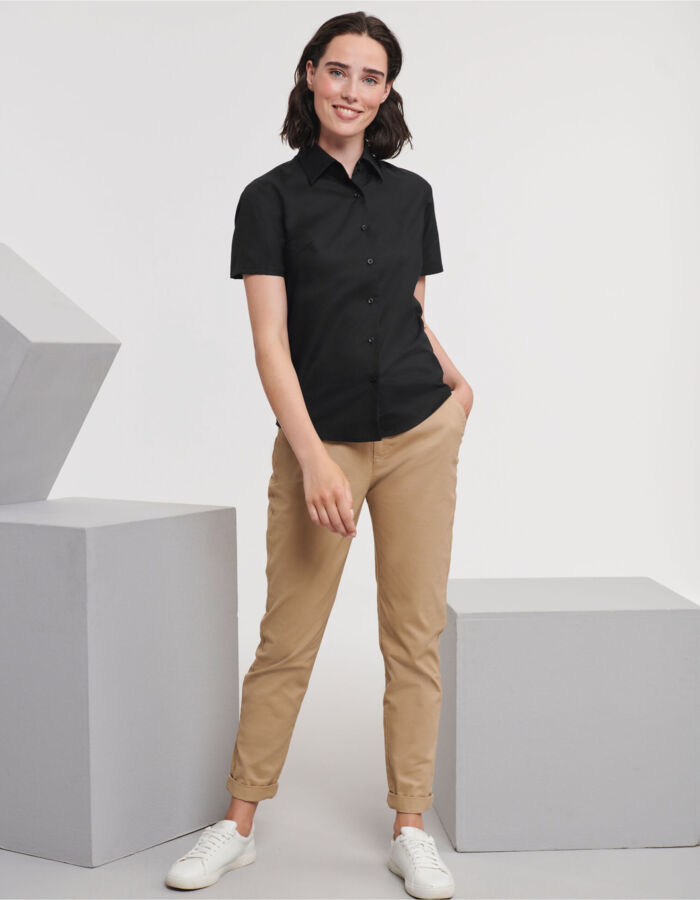 Russell Collection Ladies' Short Sleeve Tailored Oxford Shirt 933F Ladies' Short Sleeve Tailored Oxford Shirt Thumbnail