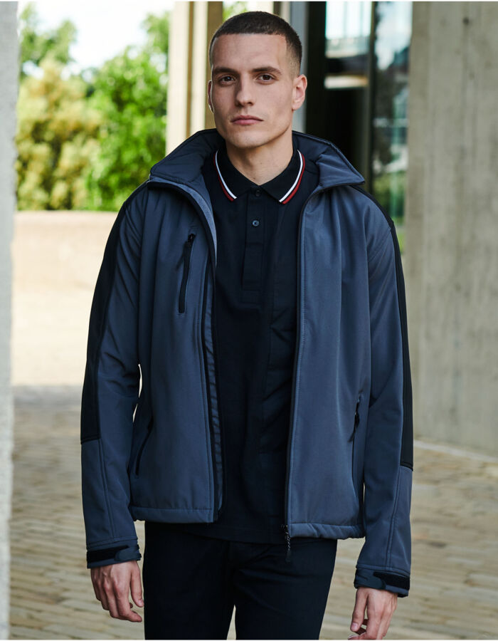 Regatta Professional Hydroforce 3-Layer Membrane Hooded Softshell TRA650 Hydroforce 3-Layer Membrane Hooded Softshell Thumbnail