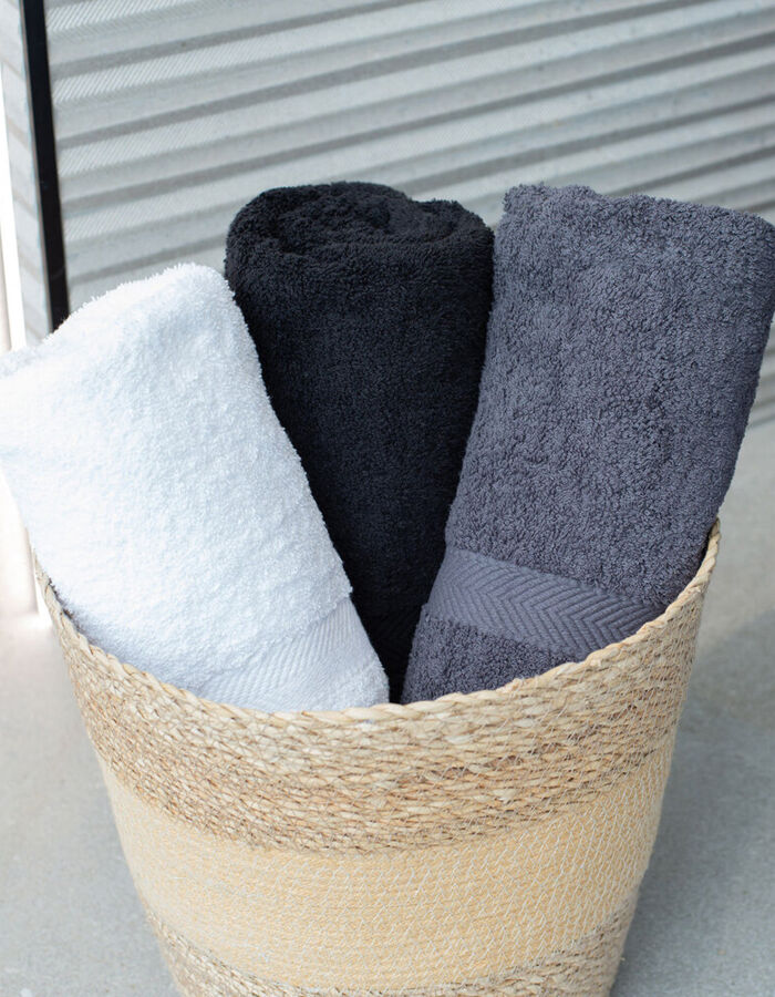 Luxury range bath towel Thumbnail