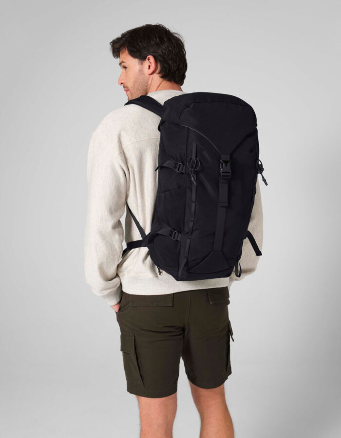 Active Outdoor 30 Litre Backpack Thumbnail